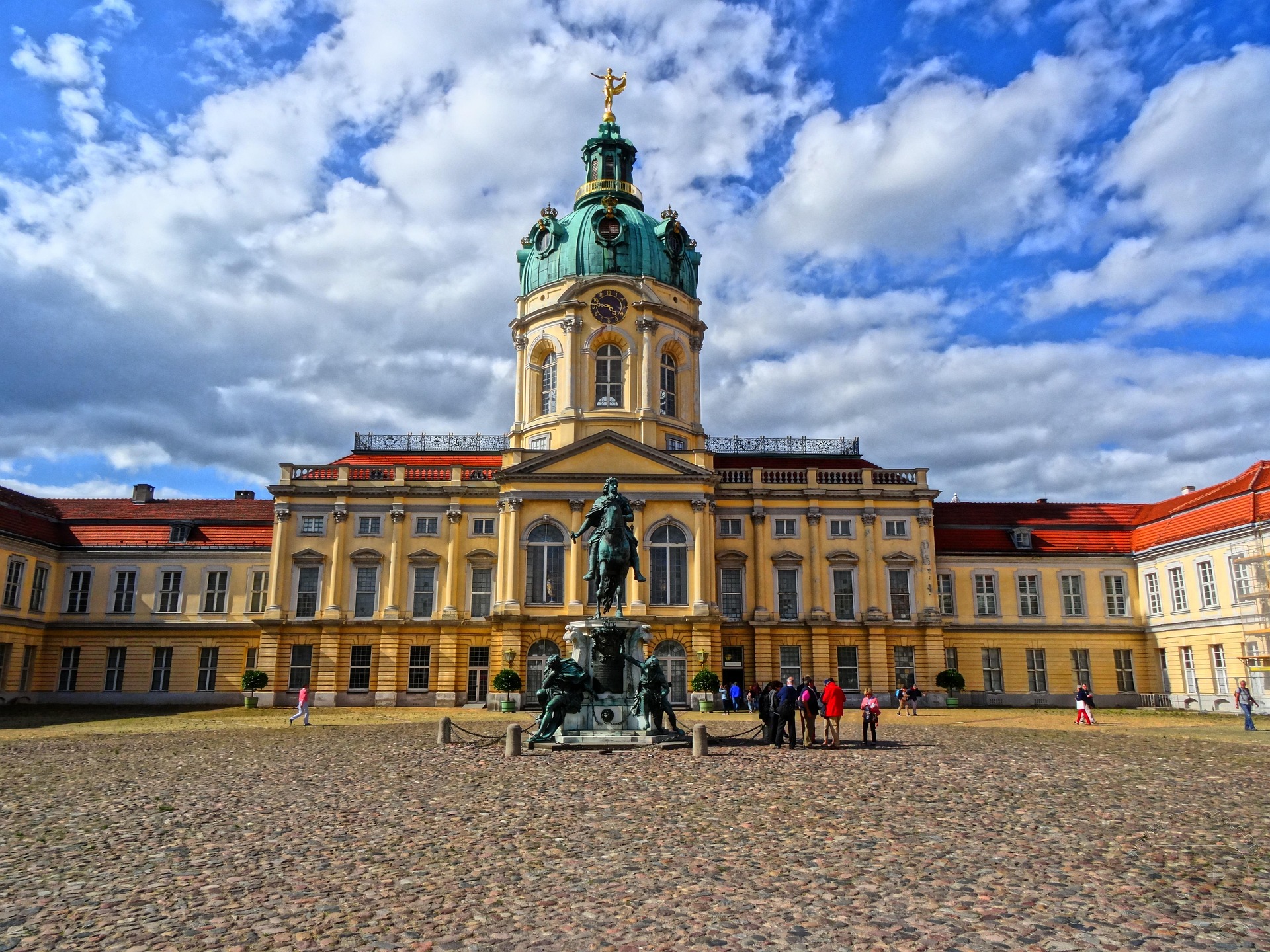 Charlottenburg Palace gardens for families, where to stay in Berlin